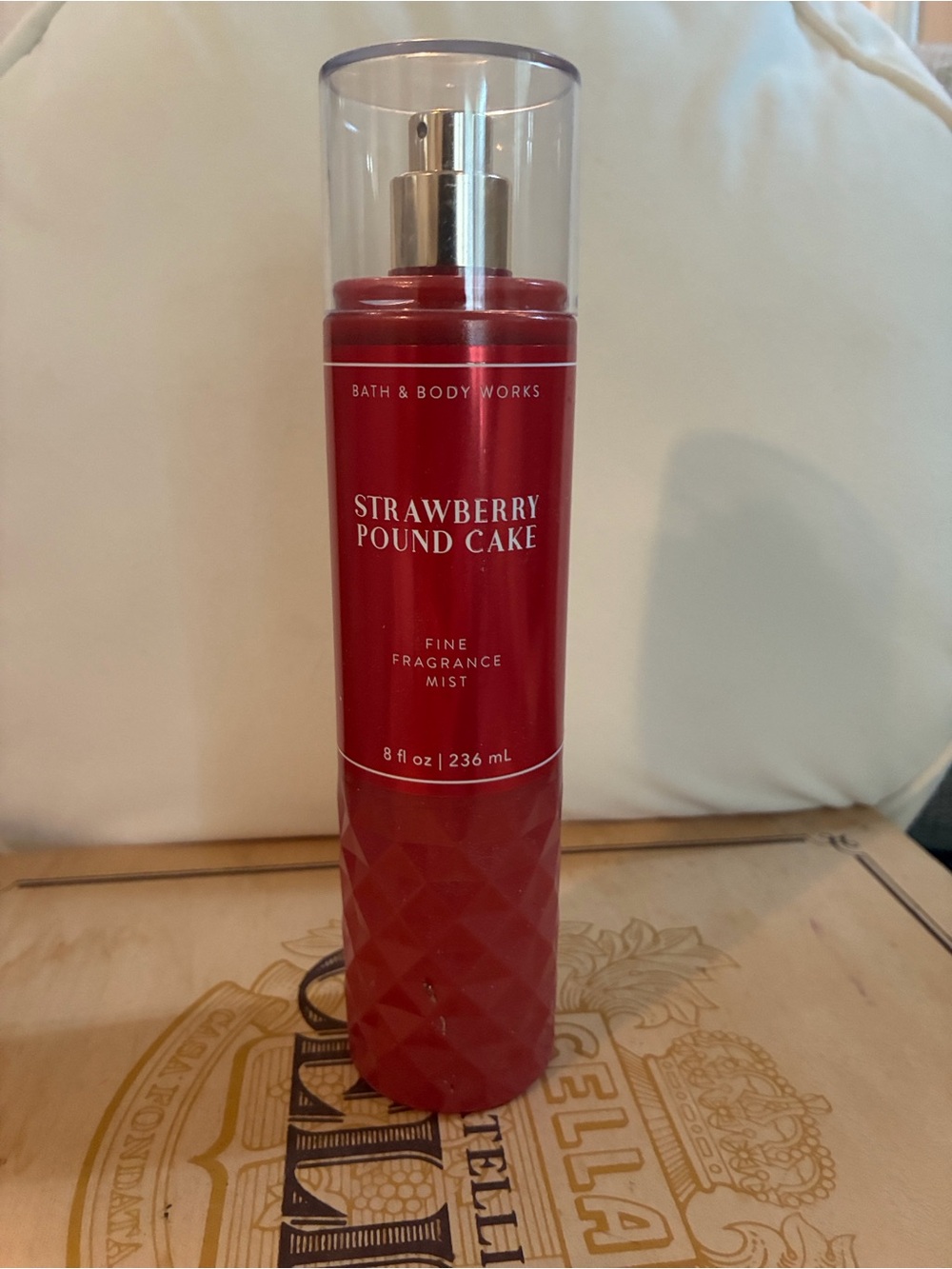 Bath & Body Works Strawberry Pound Cake Fine Fragrance Mist - Red
